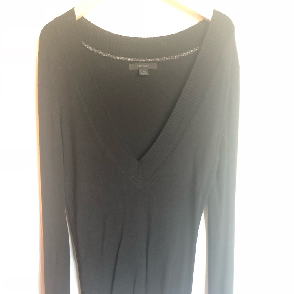 Black long-sleeved sweater